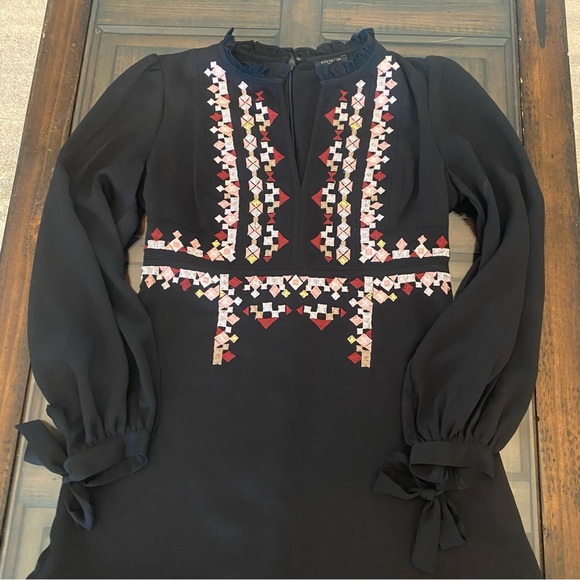 Ann Taylor Petite 00P Black Flowy Dress with Geometric Embroidery - Picture 11 of 14